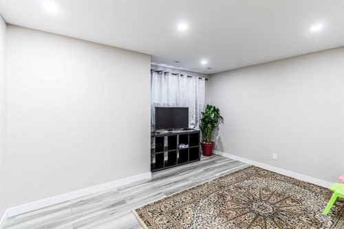 228 Red Embers Way Ne, Calgary, AB - Indoor