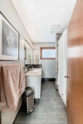 207 6A Avenue, Three Hills, AB - Indoor