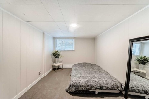 207 6A Avenue, Three Hills, AB - Indoor Photo Showing Bedroom