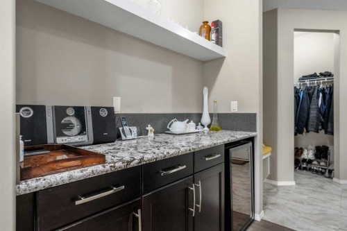 47 Nolancliff Place Nw, Calgary, AB - Indoor