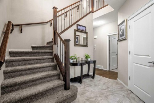 47 Nolancliff Place Nw, Calgary, AB - Indoor Photo Showing Other Room