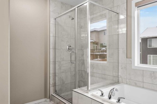 47 Nolancliff Place Nw, Calgary, AB - Indoor Photo Showing Bathroom