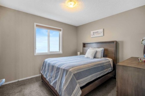 47 Nolancliff Place Nw, Calgary, AB - Indoor Photo Showing Bedroom