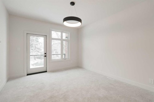 2812 35 Street Sw, Calgary, AB - Indoor Photo Showing Other Room