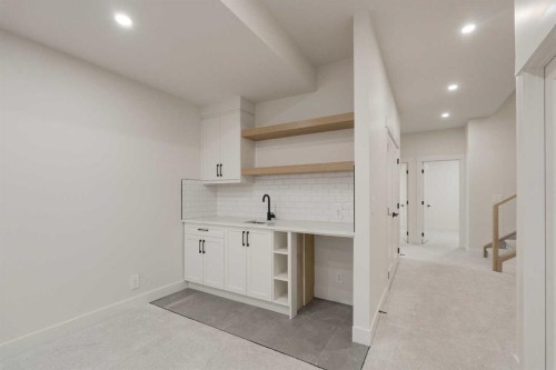 2812 35 Street Sw, Calgary, AB - Indoor