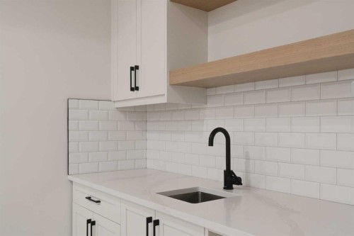 2812 35 Street Sw, Calgary, AB - Indoor Photo Showing Kitchen