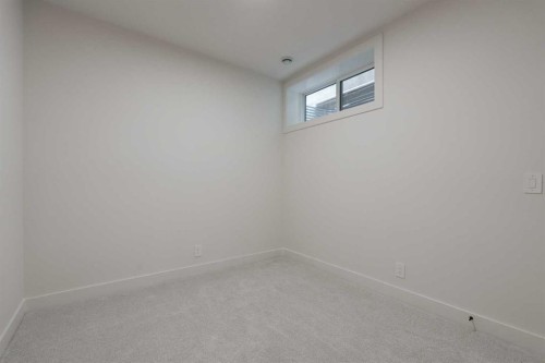 2812 35 Street Sw, Calgary, AB - Indoor Photo Showing Other Room