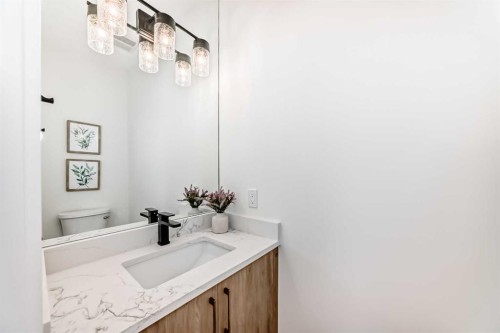 39B Moncton Road Ne, Calgary, AB - Indoor Photo Showing Bathroom