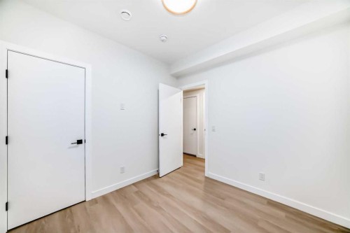 39B Moncton Road Ne, Calgary, AB - Indoor Photo Showing Other Room