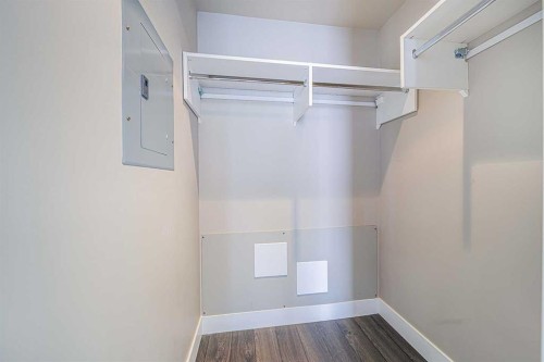 2203-1122 3 Street Se, Calgary, AB - Indoor With Storage
