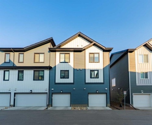 364 Seton Villas Se, Calgary, AB - Outdoor