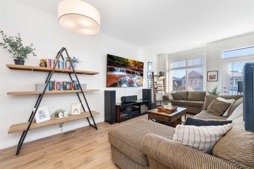 364 Seton Villas Se, Calgary, AB - Indoor Photo Showing Living Room
