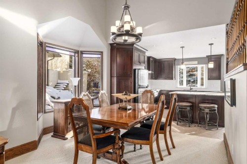 215 Edgemont Place Nw, Calgary, AB - Indoor Photo Showing Dining Room