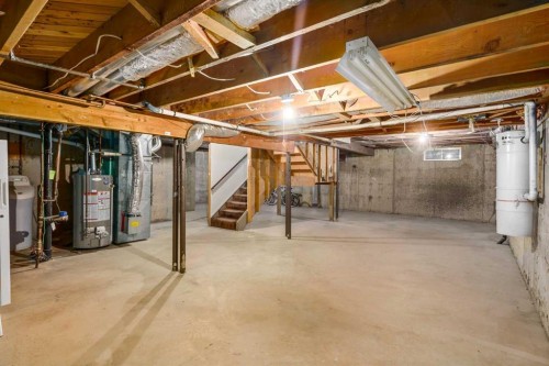 215 Edgemont Place Nw, Calgary, AB - Indoor Photo Showing Basement