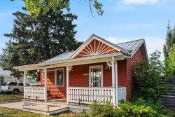 1310 Centre Street  Carstairs, AB T0M 0N0