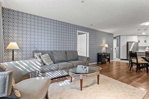 116-5115 Richard Road Sw, Calgary, AB - Indoor Photo Showing Living Room