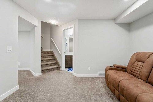 24 Copperpond Park Se, Calgary, AB - Indoor