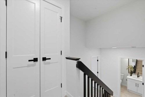 128 Deermoss Crescent Se, Calgary, AB - Indoor Photo Showing Other Room