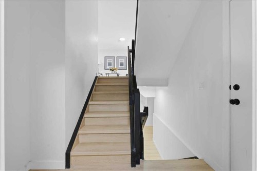 128 Deermoss Crescent Se, Calgary, AB - Indoor Photo Showing Other Room