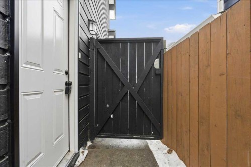 128 Deermoss Crescent Se, Calgary, AB -  Photo Showing Other Room