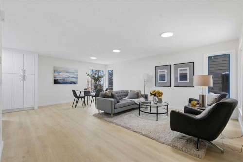 128 Deermoss Crescent Se, Calgary, AB - Indoor Photo Showing Other Room