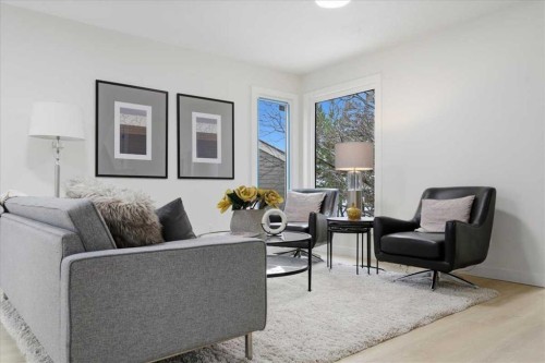 128 Deermoss Crescent Se, Calgary, AB - Indoor