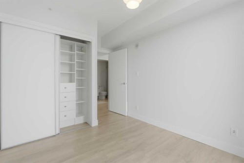 1002-1122 3 Street Se, Calgary, AB - Indoor Photo Showing Other Room