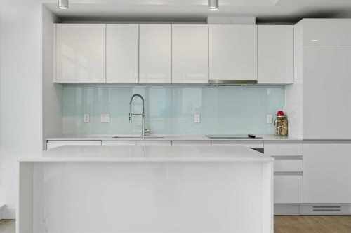 1002-1122 3 Street Se, Calgary, AB - Indoor Photo Showing Kitchen