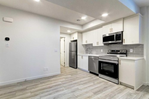 52 Magnolia Green Se, Calgary, AB - Indoor Photo Showing Kitchen With Stainless Steel Kitchen