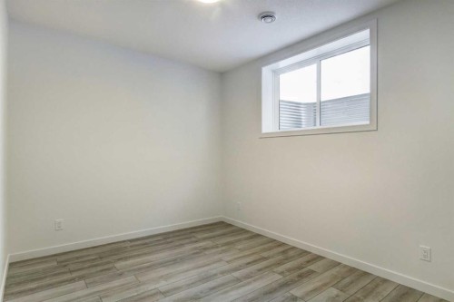 52 Magnolia Green Se, Calgary, AB - Indoor Photo Showing Other Room
