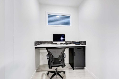 184 Rowmont Boulevard Nw, Calgary, AB - Indoor Photo Showing Office
