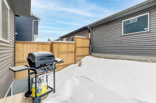184 Rowmont Boulevard Nw, Calgary, AB - Outdoor With Exterior
