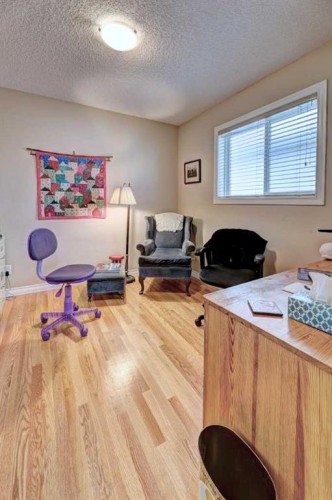 73 Cresthaven View Sw, Calgary, AB - Indoor