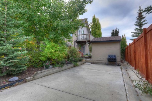 73 Cresthaven View Sw, Calgary, AB - Outdoor