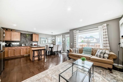 127 Covepark Green Ne, Calgary, AB - Indoor Photo Showing Living Room