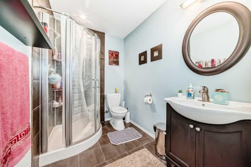 127 Covepark Green Ne, Calgary, AB - Indoor Photo Showing Bathroom