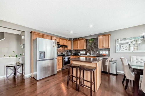 127 Covepark Green Ne, Calgary, AB - Indoor Photo Showing Kitchen