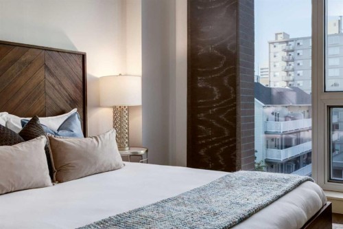 500-817 15 Avenue Sw, Calgary, AB - Indoor Photo Showing Bedroom