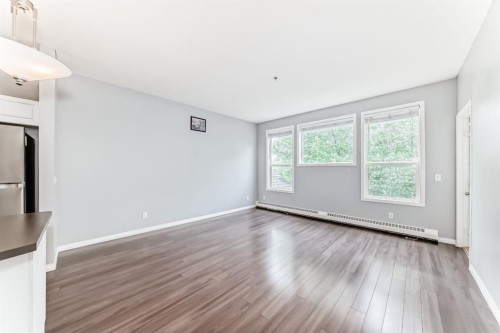 209-1000 Applevillage Court Se, Calgary, AB - Indoor Photo Showing Other Room