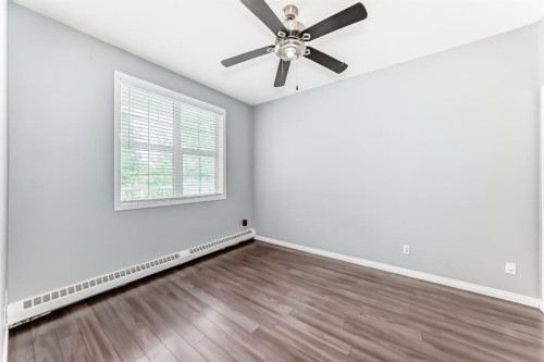 209-1000 Applevillage Court Se, Calgary, AB - Indoor Photo Showing Other Room