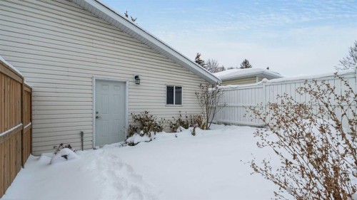 3667 Sierra Morena Road Sw, Calgary, AB - Outdoor With Exterior