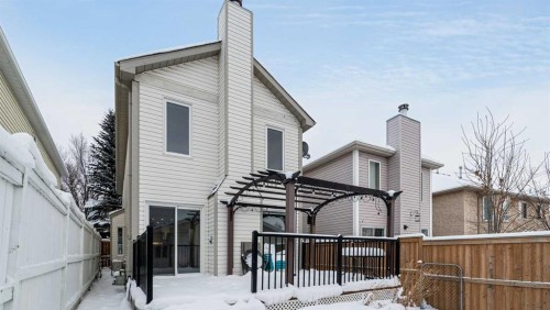 3667 Sierra Morena Road Sw, Calgary, AB - Outdoor