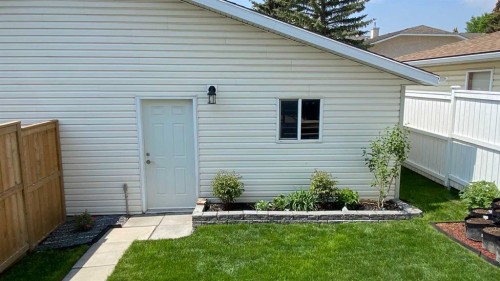 3667 Sierra Morena Road Sw, Calgary, AB - Outdoor With Exterior