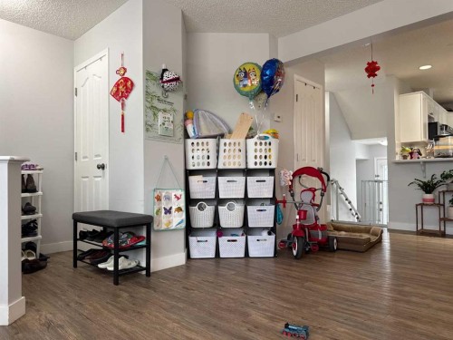 8-304 Ross Avenue, Cochrane, AB - Indoor