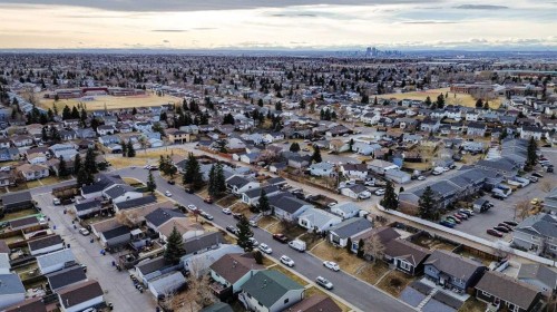 164 Faldale Close Ne, Calgary, AB - Outdoor With View