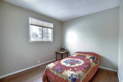 164 Faldale Close Ne, Calgary, AB - Indoor Photo Showing Bedroom