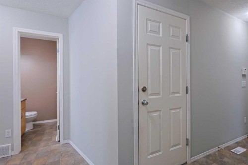 322 Country Village Cape Ne, Calgary, AB - Indoor