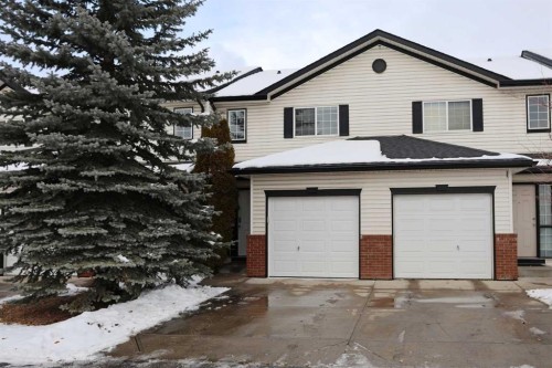 322 Country Village Cape Ne, Calgary, AB - Outdoor