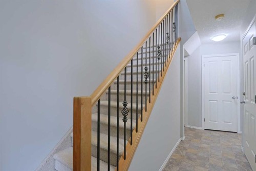 322 Country Village Cape Ne, Calgary, AB - Indoor Photo Showing Other Room