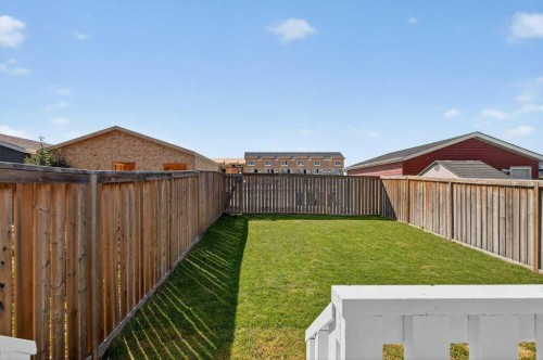 243 Redstone Drive Ne, Calgary, AB - Outdoor